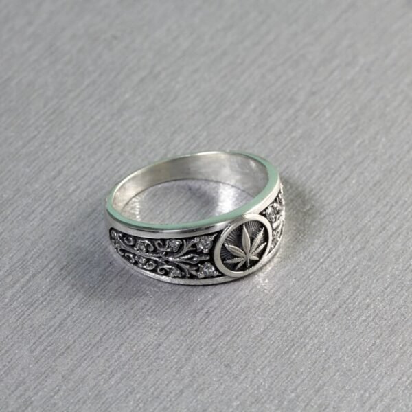 Stunnerz Vibe Adjustable Unisex Ring Cannabis Silver Leafs with Green Stones weed Ring - Image 11