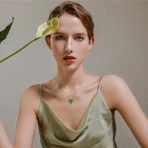 Stunner’z Green Weed Leaf Pendant
