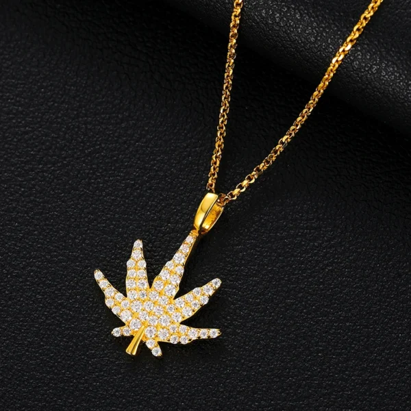 Moissanite Diamond Weed Leaf Pendant – 925 Sterling Silver Luxury Iced Out Necklace - Image 3