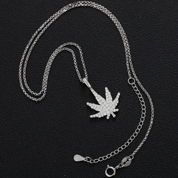 Moissanite Diamond Weed Leaf Pendant – 925 Sterling Silver Luxury Iced Out Necklace - Image 4