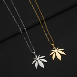 Iced Out Weed Leaf Pendant – Stainless Steel Elegant Necklace for Unisex